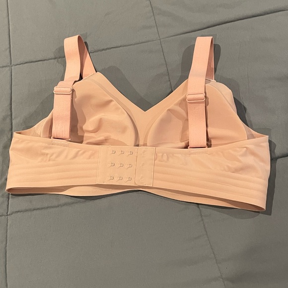 CoreSculpt Supportive V-Shape Bra - Shapellx- No Wire - Picture 2 of 7
